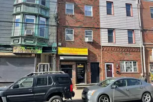 904 S 8th St, Philadelphia, PA 19147 - Photo 1