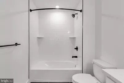 2214 N Front Street #204, Philadelphia, PA 19133 - Photo 25