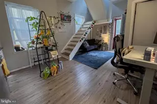 2036 Mt Vernon St, Philadelphia, PA 19130 - Photo 3