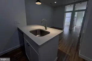 1525 Green St, Philadelphia, PA 19130 - Photo 7