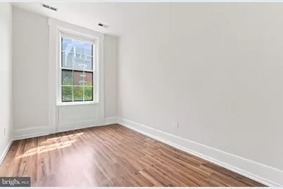 1525 Green Street #2F, Philadelphia, PA 19130 - Photo 9