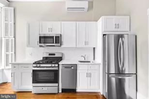 2311 Green St, Philadelphia, PA 19130 - Photo 3