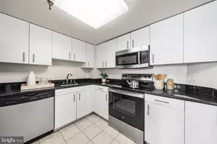 2001 Hamilton St, Philadelphia, PA 19130 - Photo 11