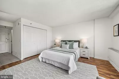 2001 Hamilton Street #1704, Philadelphia, PA 19130 - Photo 23