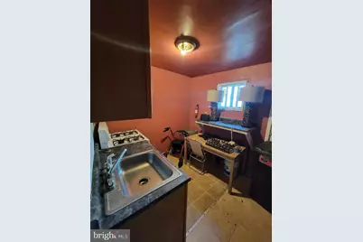 813 W Birch Street, Philadelphia, PA 19133 - Photo 17