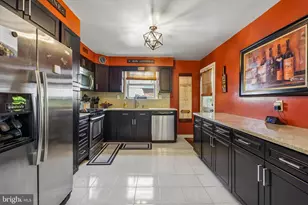 565 Domino Ln, Philadelphia, PA 19128 - Photo 7