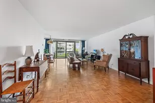 2401 Pennsylvania Ave, Philadelphia, PA 19130 - Photo 3
