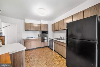 2401 Pennsylvania Avenue #4B23, Philadelphia, PA 19130 - Photo 17