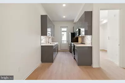 225 N 12th Street #303, Philadelphia, PA 19107 - Photo 13