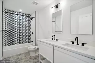 2636 E York St, Philadelphia, PA 19125 - Photo 7