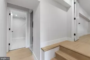 4522 Baker St, Philadelphia, PA 19127 - Photo 15