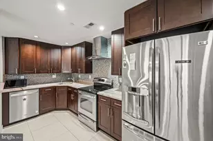 1743 Cambridge St, Philadelphia, PA 19130 - Photo 3