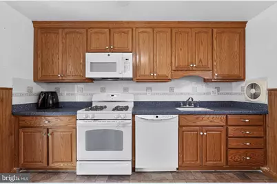 11614 Barlow Street, Philadelphia, PA 19116 - Photo 9