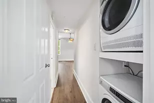 1023 Clinton St, Philadelphia, PA 19107 - Photo 9