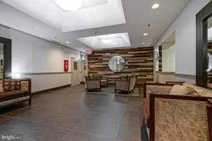 315 New St, Philadelphia, PA 19106 - Photo 3