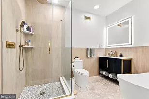 2543 S 17th St, Philadelphia, PA 19145 - Photo 17