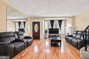 967 Bridge St, Philadelphia, PA 19124 - Photo 5