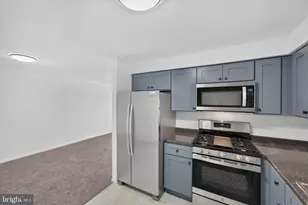 2261 Strahle St, Philadelphia, PA 19152 - Photo 9