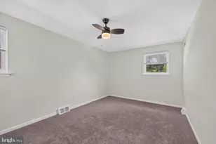 2261 Strahle St, Philadelphia, PA 19152 - Photo 15