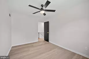 857 Green Valley Dr, Philadelphia, PA 19128 - Photo 17