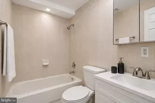 1829 Fernon St, Philadelphia, PA 19145 - Photo 13