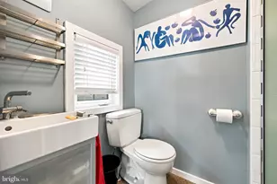 8125 Shawnee St, Philadelphia, PA 19118 - Photo 13