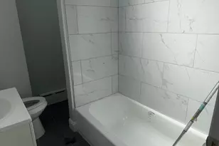 2327 S Bonsall St, Philadelphia, PA 19145 - Photo 11