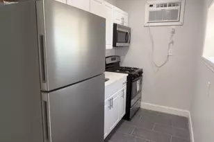 2327 S Bonsall St, Philadelphia, PA 19145 - Photo 3