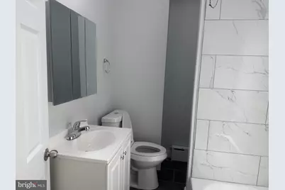 2327 S Bonsall Street, Philadelphia, PA 19145 - Photo 11