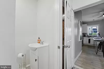 31 W Rockland Street, Philadelphia, PA 19144 - Photo 11