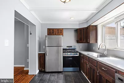 2009 S Darien Street, Philadelphia, PA 19148 - Photo 5