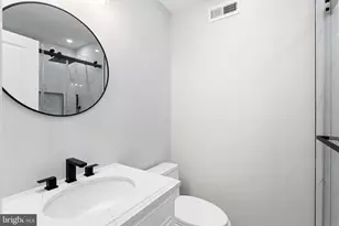 1847 Gerritt St, Philadelphia, PA 19146 - Photo 19