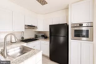 10916 Modena Pl, Philadelphia, PA 19154 - Photo 11