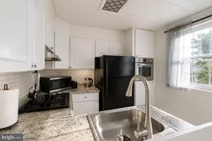 10916 Modena Pl, Philadelphia, PA 19154 - Photo 13