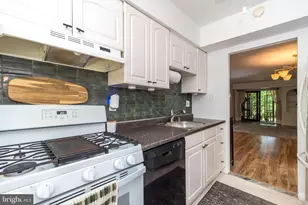 307 Shawmont Ave, Philadelphia, PA 19128 - Photo 15