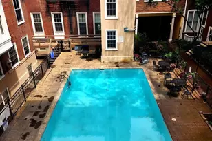 1010 Spruce St, Philadelphia, PA 19107 - Photo 19