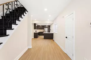 1808 S 8th St, Philadelphia, PA 19148 - Photo 11