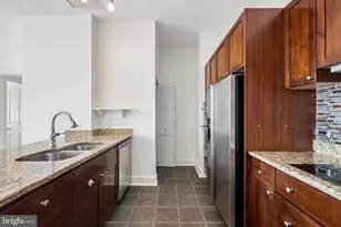 1512 Spruce St, Philadelphia, PA 19102 - Photo 15