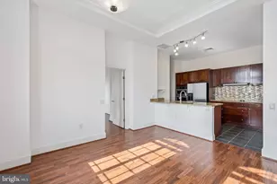 1512 Spruce St, Philadelphia, PA 19102 - Photo 5