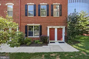 413 Regatta Dr, Philadelphia, PA 19146 - Photo 1