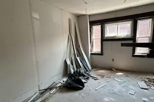 2038 W Spencer Ave, Philadelphia, PA 19138 - Photo 7