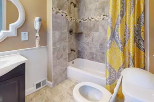 8902 Blue Grass Rd, Philadelphia, PA 19152 - Photo 17