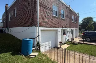 8902 Blue Grass Rd, Philadelphia, PA 19152 - Photo 3