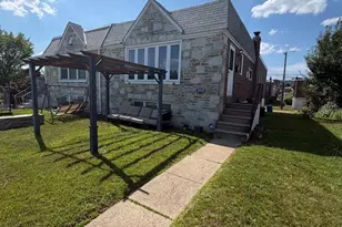 8902 Blue Grass Rd, Philadelphia, PA 19152 - Photo 1