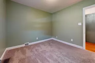 8902 Blue Grass Rd, Philadelphia, PA 19152 - Photo 27