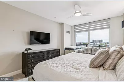 400 S Broad Street #908, Philadelphia, PA 19146 - Photo 25