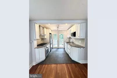 150 E Hartwell Lane, Philadelphia, PA 19118 - Photo 5