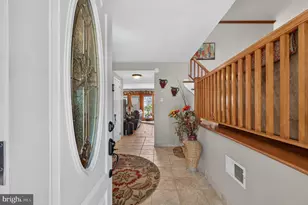 1127 Hower Ln, Philadelphia, PA 19115 - Photo 7