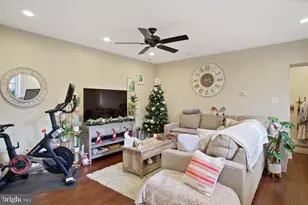 316 W Salaignac St, Philadelphia, PA 19128 - Photo 3