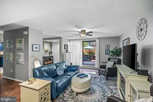 200 Lombard St, Philadelphia, PA 19147 - Photo 9